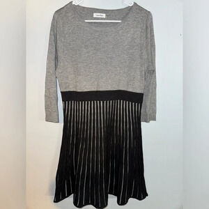 Calvin Klein women’s Knit Pleated Sweater Dress 3/4 Sleeve grey black size large
